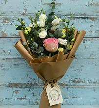 Букет цветов из:  Розы и Лизиантусы в Заворово