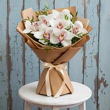 Букет цветов из:  Орхидеи и Розы в Заворово